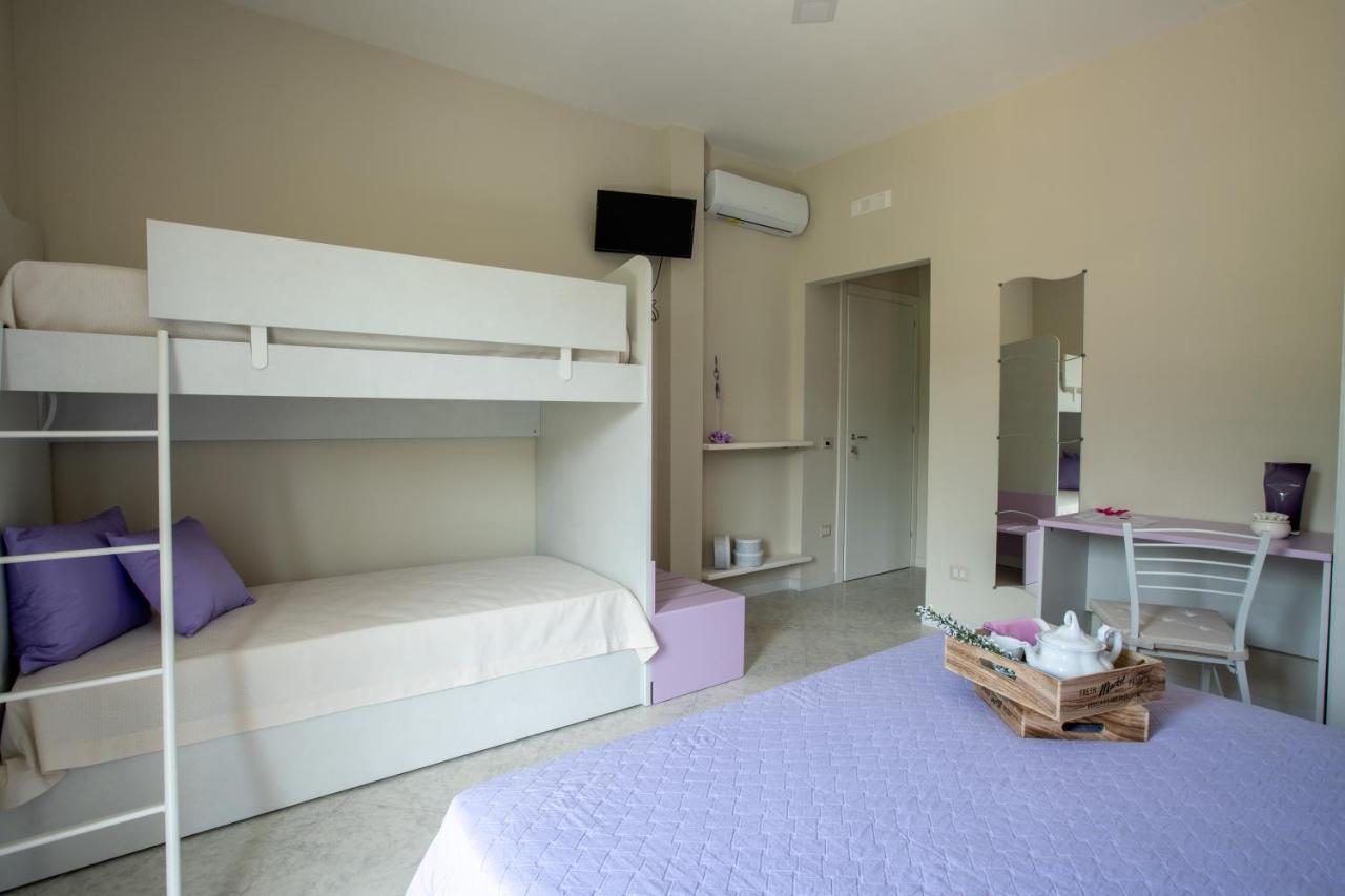 B&B L'Abbraccio Casola di Napoli Екстер'єр фото